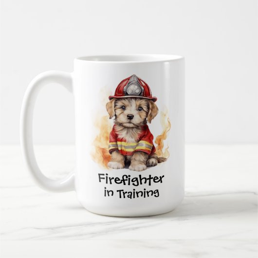 Mug Un pompier mignon en costume de chien en formation (Gauche)