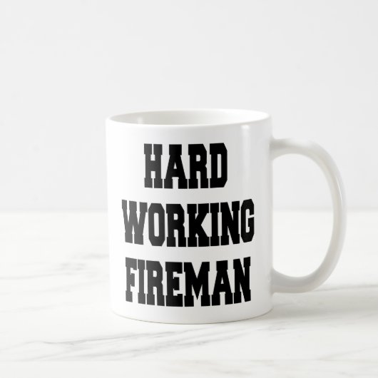 Mug Un pompier qui travaille dur (Droite)