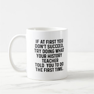 Mug Un Professeur D'Histoire Essaie De Faire Ce Qui Es