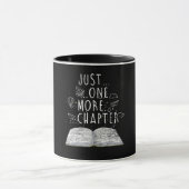 Mug un seul chapitre de plus lisant des livres (Centre)