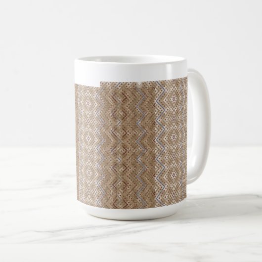 Mug Un tapis marron affichant un design symétrique (Devant droit)