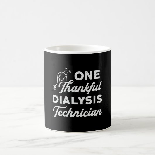 Mug Un Technicien en dialyse, technologie de néphrolog (Centre)
