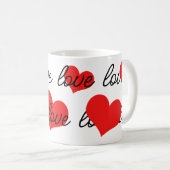 Mug Un texte d'amour et des coeurs rouges (Devant droit)