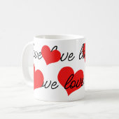 Mug Un texte d'amour et des coeurs rouges (Devant gauche)