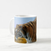 Mug Un tigre se jetant dans l'eau (Devant gauche)