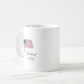 MUG UNBURDENED WE STAND AMERICAN FLAG (Devant gauche)