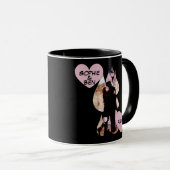 Mug Under Umbrella: Romantic Couple Kissing in Rain (Devant droit)