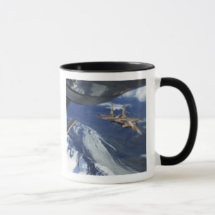 Mug Une Armée de l'Air d'USA F-15C Eagle se plaçant