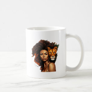 Mug Une femme afro-américaine avec un lion majestueux