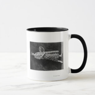 Mug Une femme avec une raquette de tennis photo