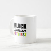 Mug Une femme noire l'a fait en premier (Devant gauche)