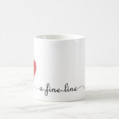 Mug Une fine ligne rouge (Centre)