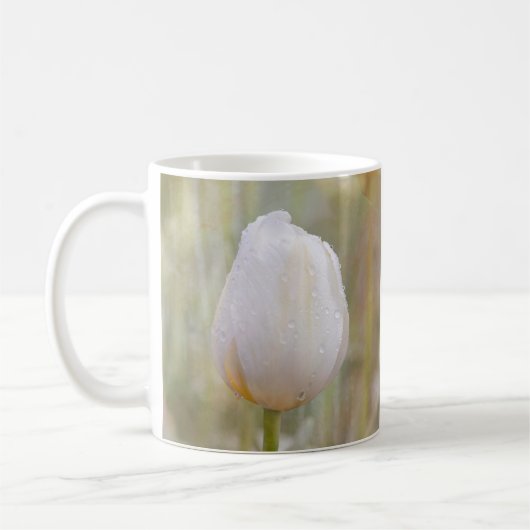 Mug Une fleur de tulipe blanche avec des droplets Phot (Gauche)