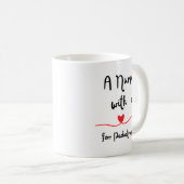 Mug Une infirmière avec un coeur pour la musique de pé (Devant droit)
