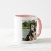Mug Une mère de chien de berger australien tricolée av (Devant droit)