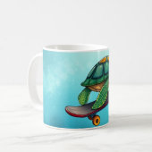 Mug Une mignonne tortue à skateboard (Devant gauche)