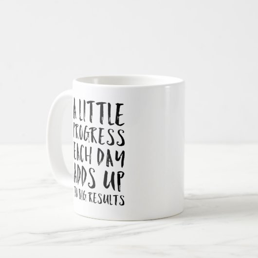 Mug Une peu de citation de motivation de progrès (Devant gauche)