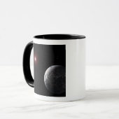 Mug Une planète glacée/rocheuse en orbite autour d'une (Devant gauche)