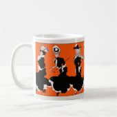 Mug Une rangée de femmes en noir en train de danser av (Gauche)