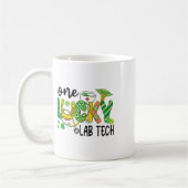 Mug Une technicienne de laboratoire chanceuse Saint-Pa (Gauche)