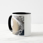 Mug Une tempête de poussière asiatique traverse le Pac (Devant gauche)