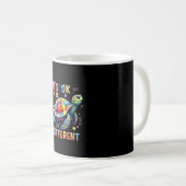 Mug Une Tortue Un Peu Différente Sensibilisation à l'A (Devant droit)