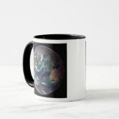 Mug Une vue complète de la Terre montrant les données  (Devant gauche)