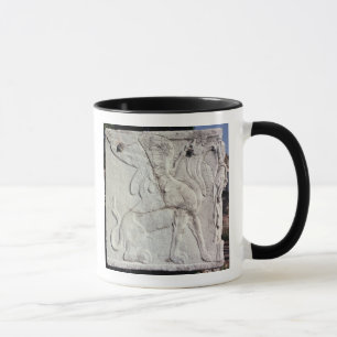Mug Urne funèbre avec le soulagement découpé d'un