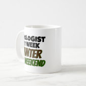 Mug Urologue par chasseur de semaine par week-end (Devant gauche)