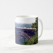 Mug US West Virginia - New River Gorge Bridge - (Devant droit)