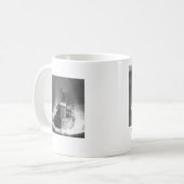 MUG USS CAHOKIA ATA-186 (Devant gauche)