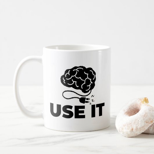 Mug Utilisez-le - Conception de cerveau (Avec donut)