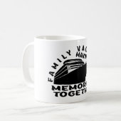 MUG VACANCES EN FAMILLE. (Devant gauche)