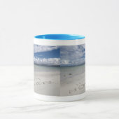 Mug Vacances heureuses écrites sur la plage (Centre)