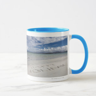 Mug Vacances heureuses écrites sur la plage