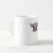 Mug Vache couronnée de fleurs T-shirt classique (Devant gauche)