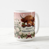 Mug Vache de Highland Valentine avec des roses blanche (Devant droit)