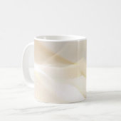 Mug Vagues d'or Abstraites sur blanc (Devant gauche)