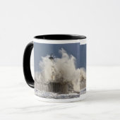 Mug Vagues se brisant contre un phare (Devant gauche)