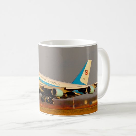 MUG VC-25A (747-200B) (Devant droit)