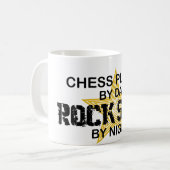 Mug Vedette du rock de joueur d'échecs par nuit (Devant gauche)
