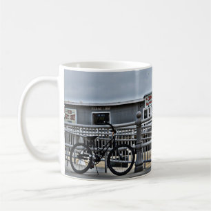 Mug Vélo sur la promenade de bord par Shirley Taylor