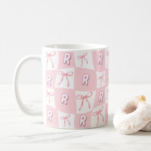 Mug Vérificateur initial de la mâchoire rose (Avec donut)