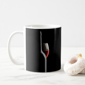 Mug Verre à vin rouge élégant et bouteille. Fond noir
