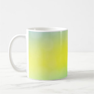 Mug Vert clair, abstrait jaune flou arrière - plan. C