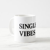 Mug Vibes Célibataires – Saint-Valentin Anti‑Confiant (Devant gauche)