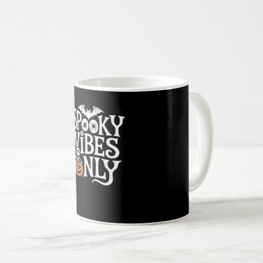 Mug Vibes éffrayantes uniquement Halloween Sloth T-Shi (Devant droit)