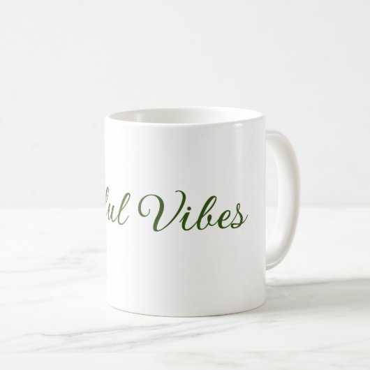 Mug Vibes joyeux Noël vert nom de famille (Devant droit)