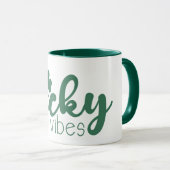 Mug Vibes Lucky de la Saint Patrick avec trèfle vert (Devant droit)