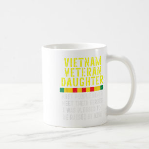 Mug Vietnam Vétérinaire Fille Élevée Par Mon Héros Vét